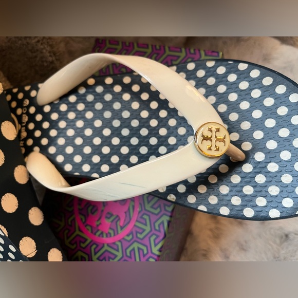 Tory Burch Wedge Ivory Micro Dot Flip Flop with box - Picture 5 of 10